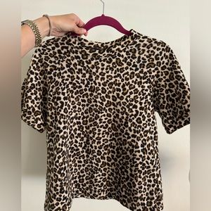 Short sleeve leopard top by Velvet
